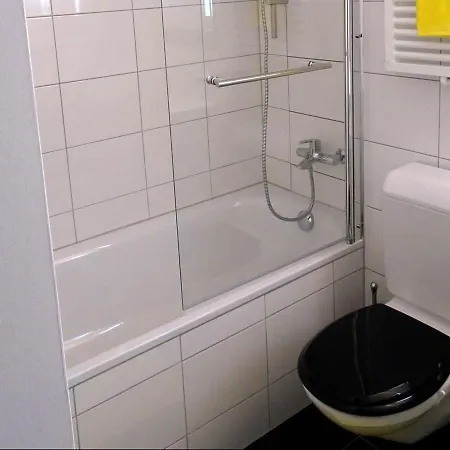 Sportzentrum 01.50 Apartamento *